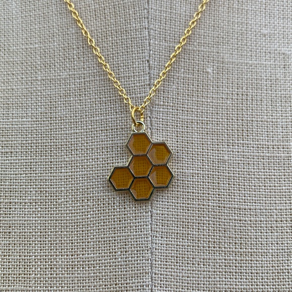 NWT Sterling Silver Plated Chain & Honeycomb Alloy Metal Charm Necklace - Picture 15 of 15